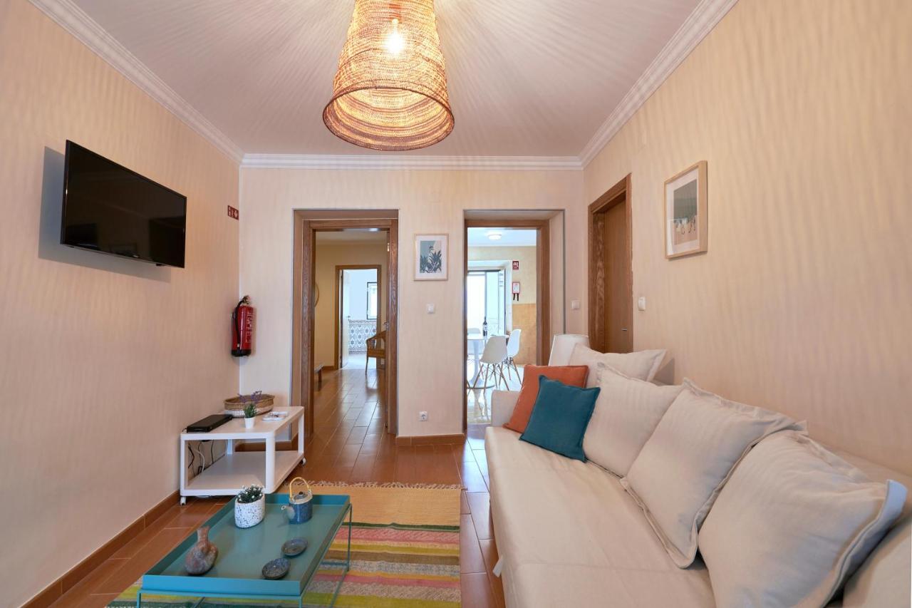 Spacious And Renovated Apartment With Amazing Patio, By Timecooler Lisboa Exterior foto