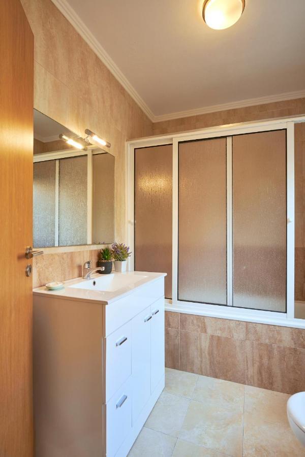 Spacious And Renovated Apartment With Amazing Patio, By Timecooler Lisboa Exterior foto